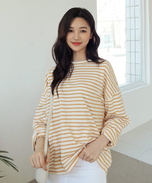 DHOLIC（ディーホリック）の「ボーダーボクシーフィットTシャツ（Tシャツ/カットソー・レディース・ブラウン/イエロー/ピンク/ブラック/ブルー・FREE）」の4枚目の写真