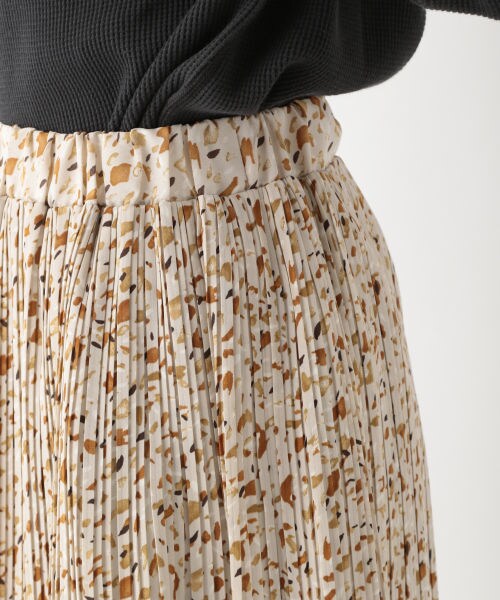 studio CLIP(スタディオクリップ)の「プリント消しプリーツスカート(スカート・ブラック/ベージュ)」の7枚目の写真