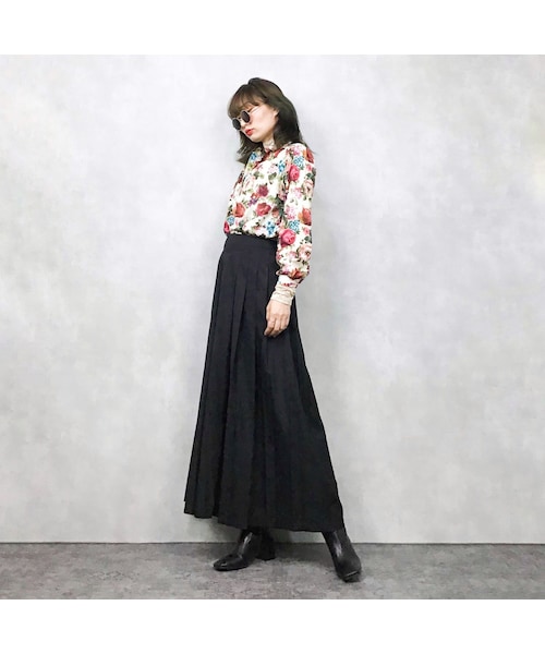 USED（ユーズド）の「Multi flower shirt（シャツ/ブラウス・レディース・その他）」の3枚目の写真