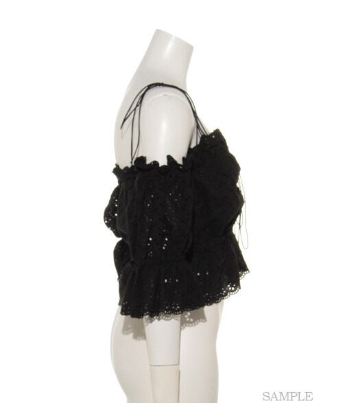 lilLilly(リルリリー)の「コットンレーストップ(トップス・レディース・WHITE/RED/BLACK・FREE)」の6枚目の写真