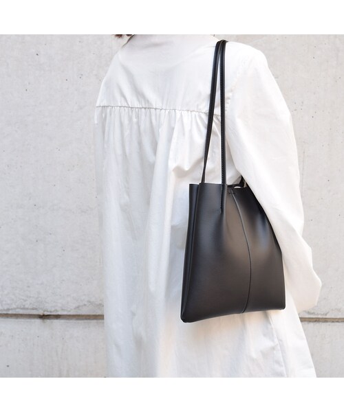 no brand(ノーブランド)の「巾着ショルダーBAG(ハンドバッグ・レディース・その他)」の2枚目の写真