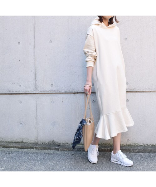 no brand（ノーブランド）の「[ RE-ARRIVAL ]フーディフリルスウェットロングOP（ワンピース・レディース・その他）」の9枚目の写真