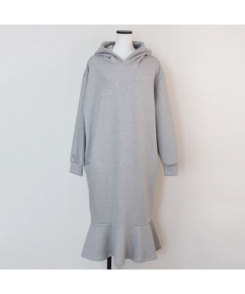 no brand（ノーブランド）の「[ RE-ARRIVAL ]フーディフリルスウェットロングOP（ワンピース・レディース・その他）」の13枚目の写真