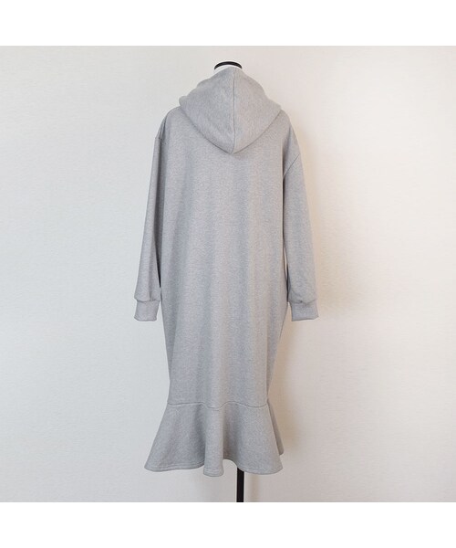 no brand（ノーブランド）の「[ RE-ARRIVAL ]フーディフリルスウェットロングOP（ワンピース・レディース・その他）」の14枚目の写真