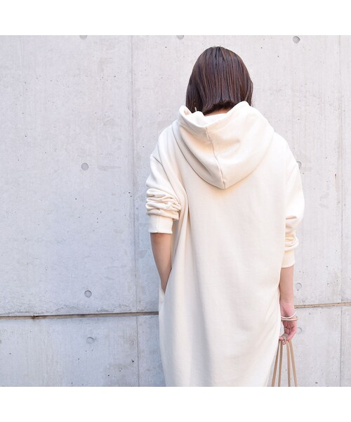 no brand（ノーブランド）の「[ RE-ARRIVAL ]フーディフリルスウェットロングOP（ワンピース・レディース・その他）」の8枚目の写真