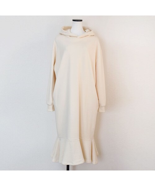 no brand（ノーブランド）の「[ RE-ARRIVAL ]フーディフリルスウェットロングOP（ワンピース・レディース・その他）」の11枚目の写真