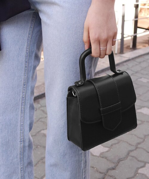 DHOLIC（ディーホリック）の「3WAYワンハンドル台形バッグ（ハンドバッグ・レディース・その他/ブルー/ブラック・FREE）」の2枚目の写真