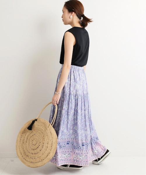SLOBE IENA（スローブイエナ）の「《予約》更紗プリントスカート◆（スカート・パープル B/36/38/40）」の4枚目の写真
