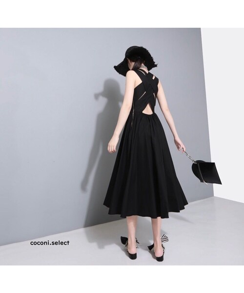 no brand(ノーブランド)の「CO165: 後ろ姿が♡膝丈ワンピース(ワンピース・レディース・その他)」の2枚目の写真