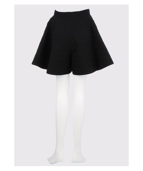 G.V.G.V.（ジーヴィージーヴィー）の「HEART QUILTED FLARE SHORTS（パンツ・レディース・BLACK/RED・36）」の4枚目の写真