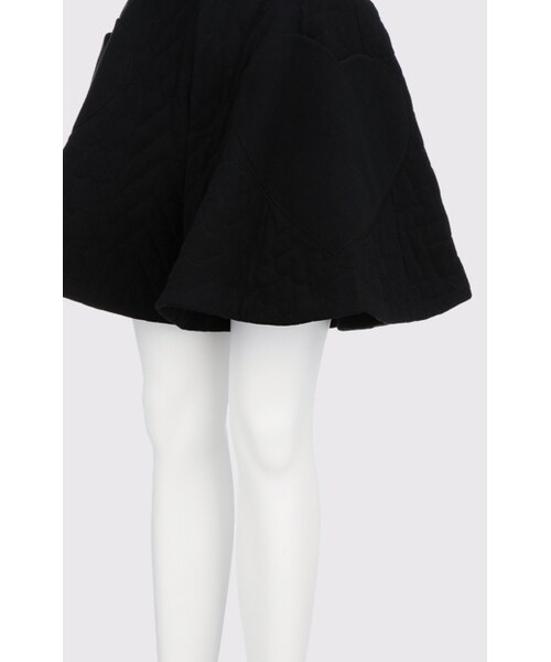 G.V.G.V.（ジーヴィージーヴィー）の「HEART QUILTED FLARE SHORTS（パンツ・レディース・BLACK/RED・36）」の7枚目の写真