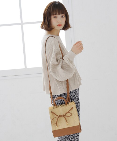 Crisp（クリスプ）の「フリンジリボンショルダーバッグ（ショルダーバッグ・レディース・ブラック/キャメル・FREE）」の4枚目の写真