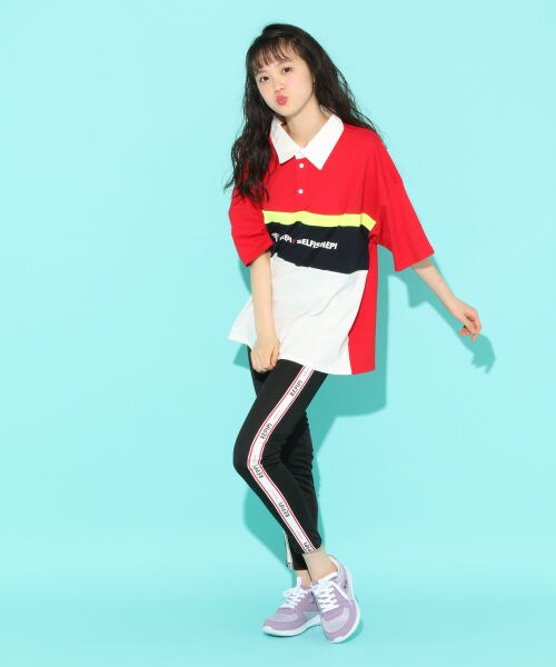 repipi armario（レピピ アルマリオ）の「サイドラインカットレギンス3（パンツ・ブラック(ライン)/ブラック(ロゴ)/レッド(ロゴ)）」の3枚目の写真