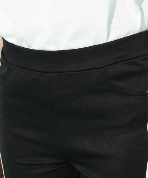 repipi armario（レピピ アルマリオ）の「サイドラインカットレギンス3（パンツ・ブラック(ライン)/ブラック(ロゴ)/レッド(ロゴ)）」の9枚目の写真