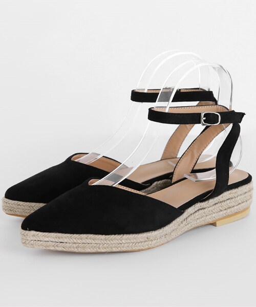 DHOLIC（ディーホリック）の「ポインテッドトゥストラップサンダル（サンダル・レディース・ブラウン/ブラック/グリーン・230/235/240/245/250）」の2枚目の写真