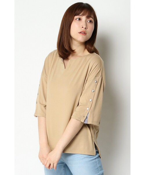 ikka(イッカ)の「袖ボタンプルオーバー(その他トップス・レディース・オフホワイト/ブラック/ベージュ・M/L)」の3枚目の写真