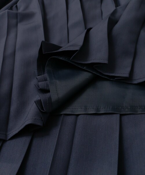 URBAN RESEARCH Sonny Label(アーバンリサーチサニーレーベル)の「プリーツロングスカート(スカート・レディース・オフ/ネイビー/イエロー・FREE)」の20枚目の写真