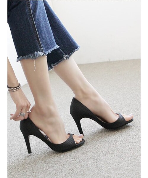 SAPPUN(サプン)の「Alison(パンプス・レディース・Pink/Black/Beige・22.5-25.0cm)」の2枚目の写真