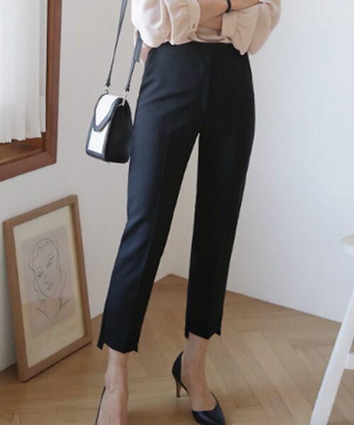 DHOLIC（ディーホリック）の「アンバランスロールアップスラックス（スラックス・レディース・その他/ブラック/ベージュ・S/M/L）」の2枚目の写真