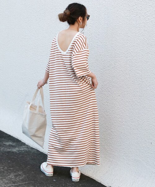 LAULEN(ローレン)の「relax stripe op(ワンピース・レディース・ブラウン/ブラック・FREE)」の1枚目の写真