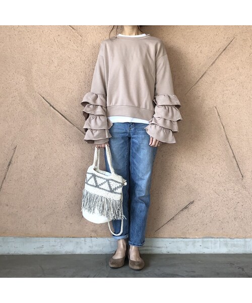 copine（コピン）の「再入荷！くすみカラー！ボリュームフリル袖トレーナー(3color)【クリックポスト対象商品】（スウェット・レディース・その他）」の4枚目の写真