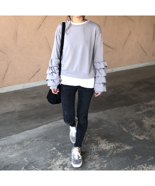 copine（コピン）の「再入荷！くすみカラー！ボリュームフリル袖トレーナー(3color)【クリックポスト対象商品】（スウェット・レディース・その他）」の10枚目の写真