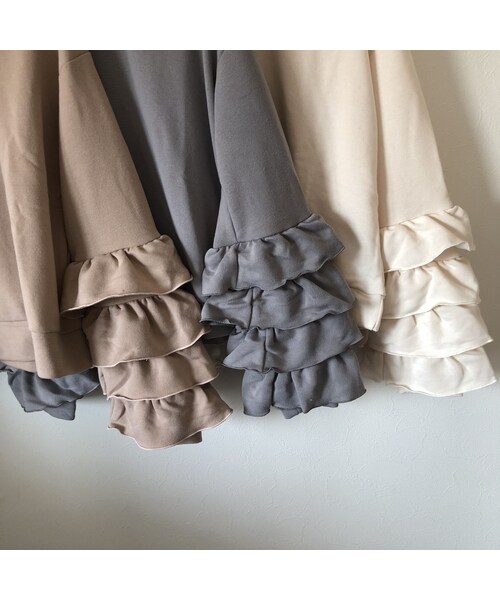 copine（コピン）の「再入荷！くすみカラー！ボリュームフリル袖トレーナー(3color)【クリックポスト対象商品】（スウェット・レディース・その他）」の15枚目の写真