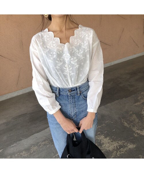 copine（コピン）の「大人可愛い！ウエストシャーリングパンチングレースブラウス(3color)【クリックポスト対象商品】（シャツ/ブラウス・レディース・その他）」の5枚目の写真