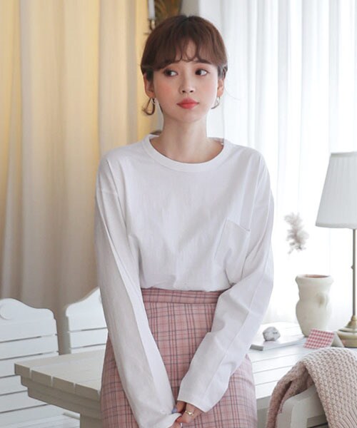 DHOLIC（ディーホリック）の「ワンポケットTシャツ（Tシャツ/カットソー・レディース・ベージュ/ホワイト/ピンク/イエロー/グレー/グリーン/ブラック・FREE）」の2枚目の写真