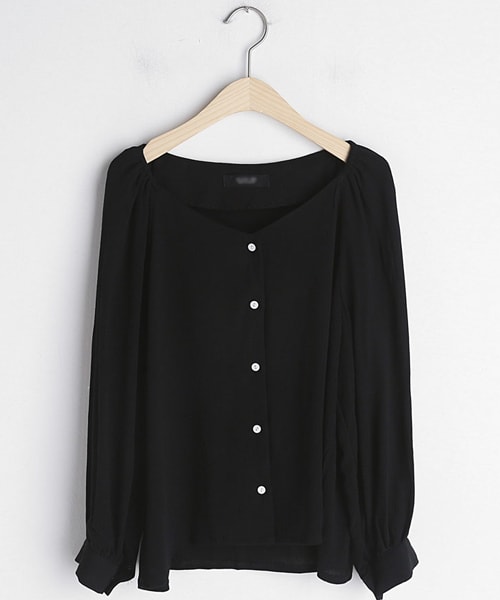 DHOLIC（ディーホリック）の「ショルダーゴムVネックボタンブラウス（シャツ/ブラウス・レディース・パープル/ブラック/ホワイト・FREE）」の3枚目の写真