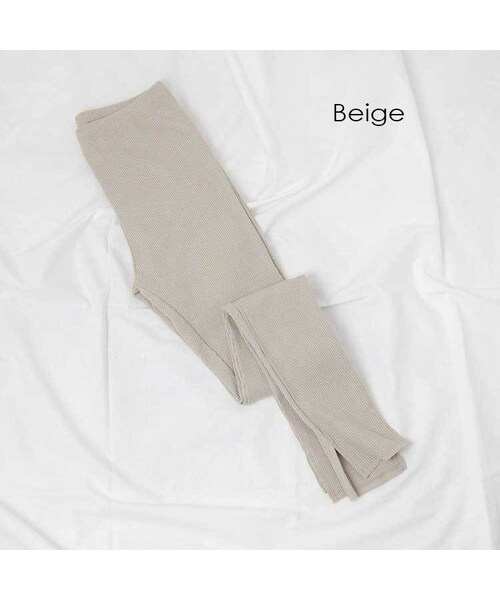 Sheson（シーズン）の「Sheson(シーズン)ワッフルスリットレギンス（レギンス/スパッツ・レディース・ホワイト/グレー/ベージュ/その他/ブラック・FREE）」の4枚目の写真