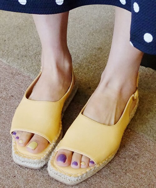 DHOLIC（ディーホリック）の「エスパドリーユソールサンダル（サンダル・レディース・ベージュ/ブラック/ブラウン/イエロー・230/235/240/245/250）」の4枚目の写真