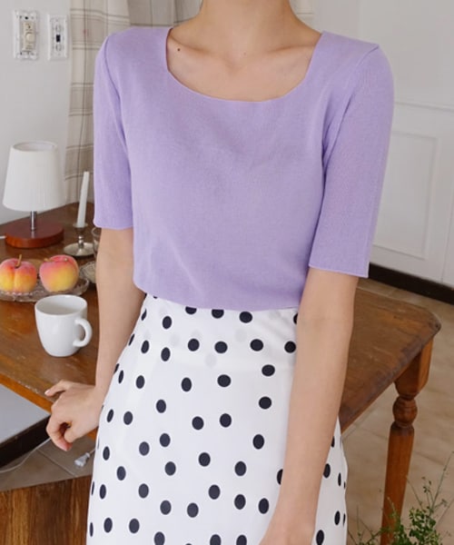 DHOLIC（ディーホリック）の「スクエアネック半袖ニット（ニット/セーター・レディース・ホワイト/パープル/ブラック/ベージュ・FREE）」の4枚目の写真