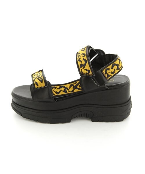 LOWRYS FARM(ローリーズファーム)の「アウトウェッジサンダル(シューズ・レディース・ホワイト/ブラック・M/L)」の3枚目の写真