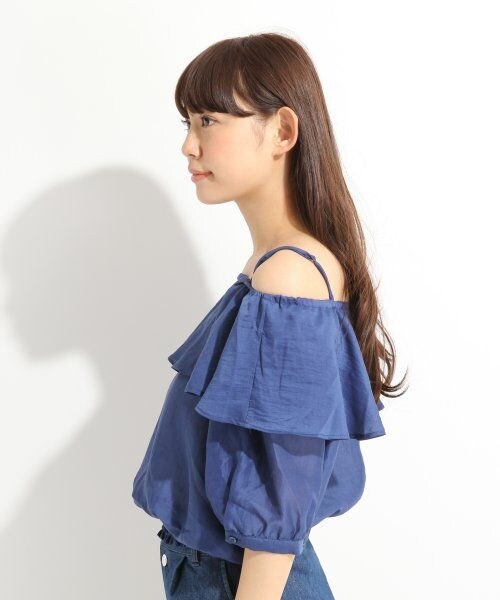 LOWRYS FARM（ローリーズファーム）の「Ｇベーシックオフショルショートスリーブ（トップス・レディース・オフ/アイボリー/ネイビー・Ｍ/Ｌ）」の4枚目の写真