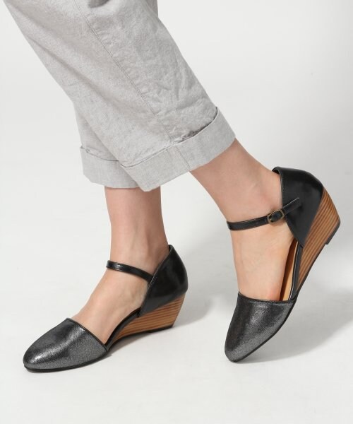 GLOBAL WORK(グローバルワーク)の「【一部店舗限定】セパレートウエッジ(シューズ・レディース・ホワイト05/ブラック09/グレー10/グリーン75・S(22-22.5cm)/M(23-23.5cm)/L(24-24.5cm))」の3枚目の写真