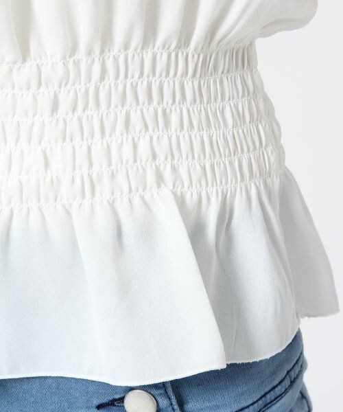 Heather（ヘザー）の「オフショルフリルブラウス２（トップス・レディース・ホワイト・Ｆ）」の6枚目の写真