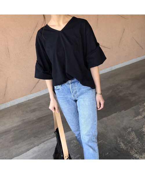 copine（コピン）の「ゆる可愛い！袖ロールアップVネックTシャツ (3color)【クリックポスト対象商品】（Tシャツ/カットソー・レディース・その他）」の12枚目の写真