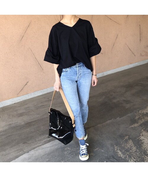 copine（コピン）の「ゆる可愛い！袖ロールアップVネックTシャツ (3color)【クリックポスト対象商品】（Tシャツ/カットソー・レディース・その他）」の8枚目の写真