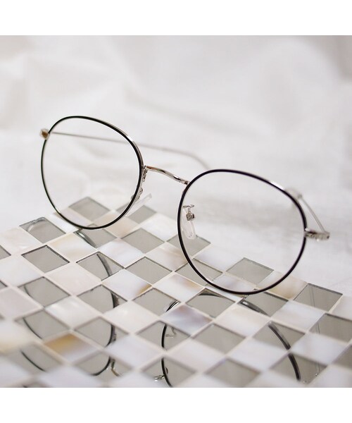 no brand(ノーブランド)の「Classic Clear Lens Glasses(メガネ・レディース・その他)」の2枚目の写真