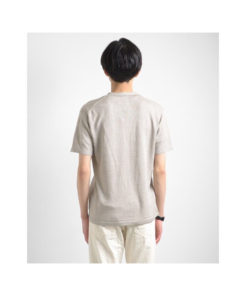 URBAN RESEARCH(アーバンリサーチ)の「フランダースVネックS/S KNIT TEE(トップス・メンズ・GRAY/YELLOW/NAVY/BLACK・M/L)」の11枚目の写真