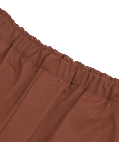 THEE（シー）の「ハイウエストイージースラックス（パンツ・メンズ・BLK/BRN・1/2/MODEL:177cm SIZE:2）」の5枚目の写真