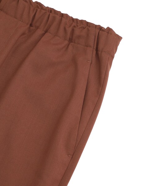 THEE（シー）の「ハイウエストイージースラックス（パンツ・メンズ・BLK/BRN・1/2/MODEL:177cm SIZE:2）」の3枚目の写真