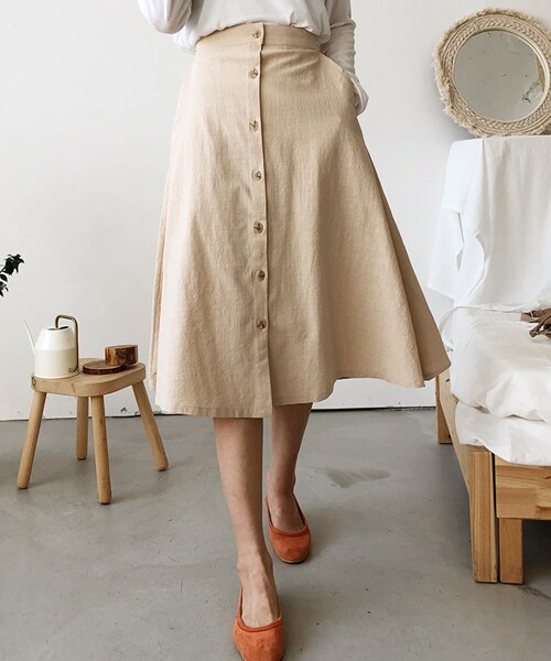 DHOLIC(ディーホリック)の「コットンボタンフレアスカート(スカート・レディース・ピンク/ベージュ/グリーン・FREE)」の2枚目の写真