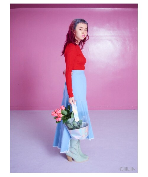 lilLilly（リルリリー）の「アシンメトリーヘムデニムロングスカート（スカート・レディース・WHITE/LT BLUE/BLUE・S/M）」の4枚目の写真