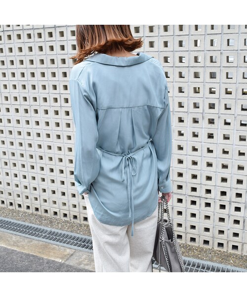 no brand（ノーブランド）の「ペールトーンサテンBL（シャツ/ブラウス・レディース・その他）」の3枚目の写真