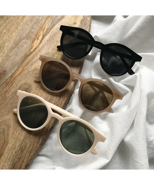 no brand（ノーブランド）の「[ RE-ARRIVAL ]Round Frame Sunglasses（サングラス・レディース・その他）」の5枚目の写真