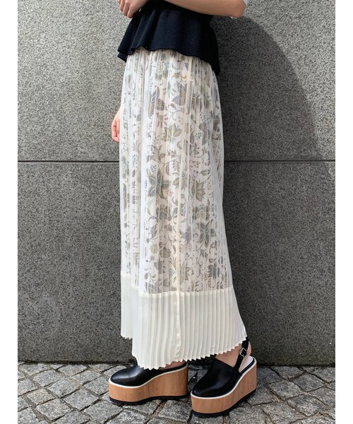 MURUA（ムルーア）の「ライズフラワーシースルースカート（スカート