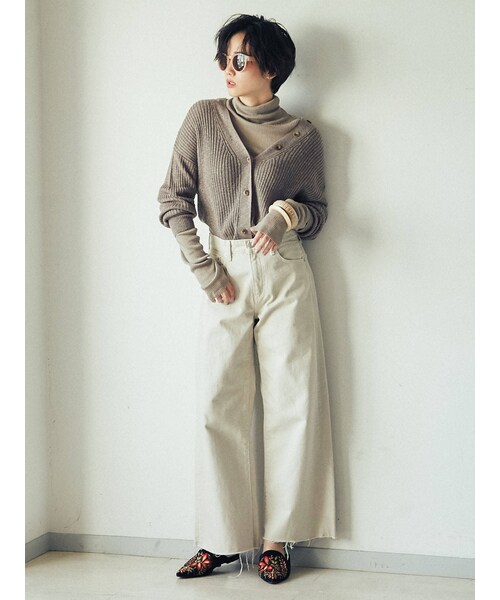 Ungrid（アングリッド）の「カットオフカラーワイドデニム（デニムパンツ・アイボリー/ベージュ・25ｲﾝﾁ/24ｲﾝﾁ/26ｲﾝﾁ）」の19枚目の写真