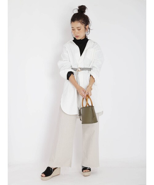 Ungrid（アングリッド）の「カットオフカラーワイドデニム（デニムパンツ・アイボリー/ベージュ・25ｲﾝﾁ/24ｲﾝﾁ/26ｲﾝﾁ）」の5枚目の写真